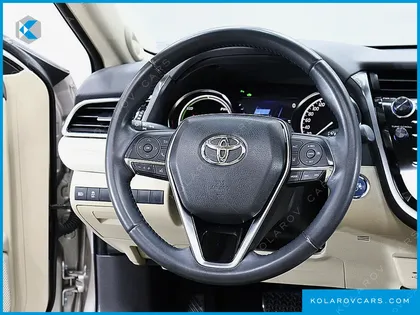 TOYOTA CAMRY 2.5 XLE HYBRID