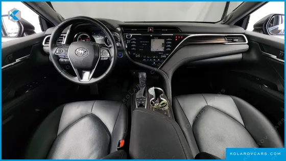 TOYOTA CAMRY 2.5 XLE HYBRID
