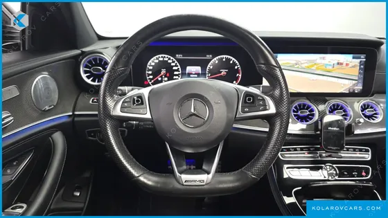 MERCEDES E-CLASS E300 4MATIC AMG LINE