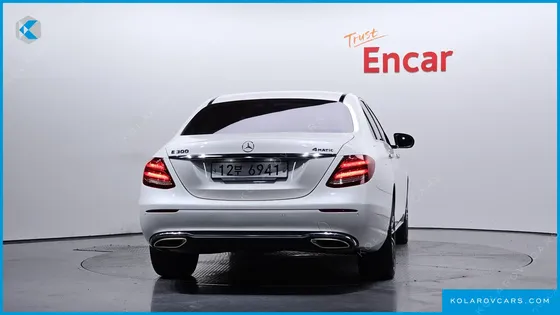MERCEDES E-CLASS E300 4MATIC AVNATGARDE