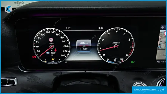 MERCEDES E-CLASS E300 4MATIC AVNATGARDE