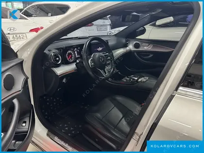 MERCEDES E-CLASS E300 AVANTGARDE
