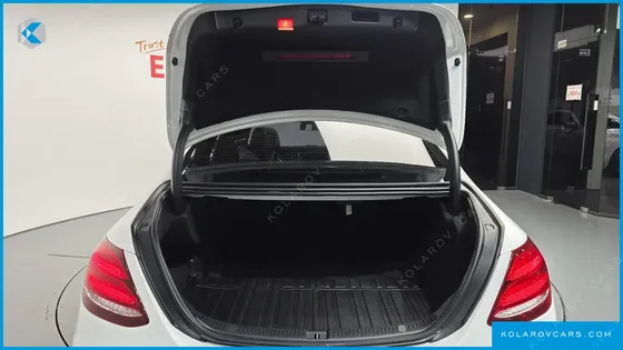 MERCEDES E-CLASS E300 AVANTGARDE