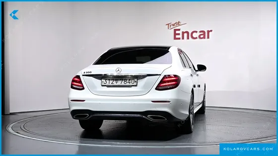 MERCEDES E-CLASS E300 AMG LINE