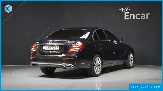 MERCEDES E-CLASS E300 4MATIC EXCLUSIVE