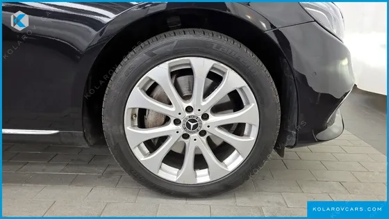 MERCEDES E-CLASS E300 4MATIC EXCLUSIVE