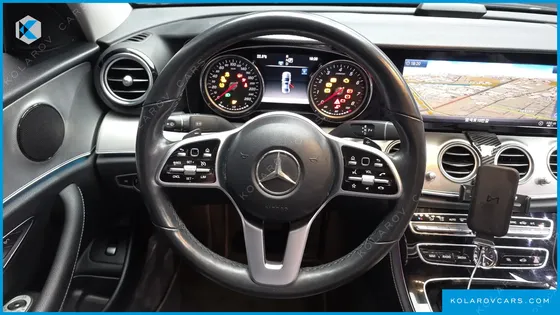 MERCEDES E-CLASS E300 AVANTGARDE