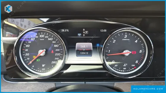 MERCEDES E-CLASS E220D EXCLUSIVE