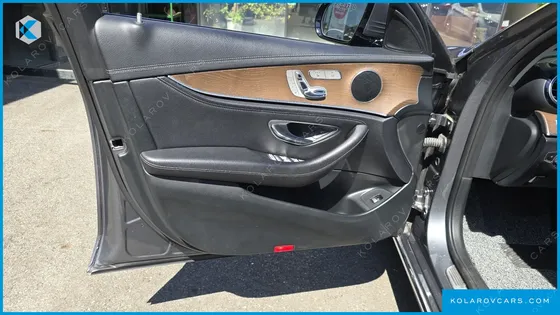 MERCEDES E-CLASS E220D EXCLUSIVE