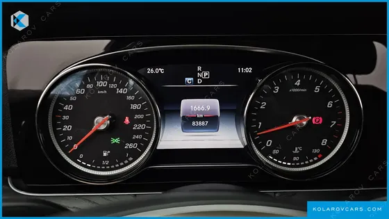 MERCEDES E-CLASS E200 AVANTGARDE
