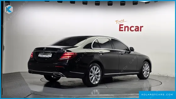 MERCEDES E-CLASS E300 4MATIC EXCLUSIVE