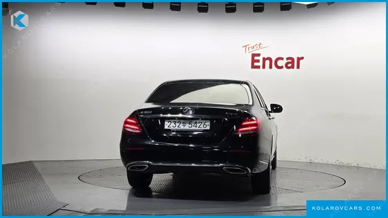 MERCEDES E-CLASS E300 4MATIC EXCLUSIVE