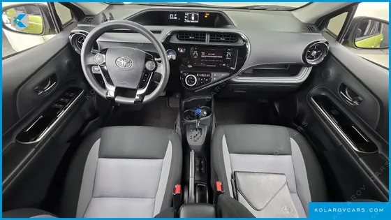 TOYOTA PRIUS 1.5
