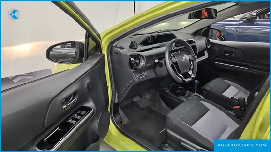 TOYOTA PRIUS 1.5