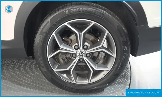 KGM - SSANGYONG KORANDO GASOLINE 1.5 2WD C7