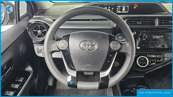 TOYOTA PRIUS 1.5