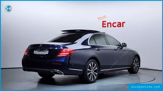 MERCEDES E-CLASS E300E EXCLUSIVE