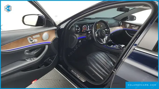 MERCEDES E-CLASS E300E EXCLUSIVE