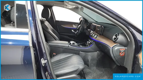MERCEDES E-CLASS E300E EXCLUSIVE