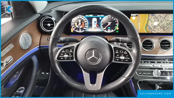 MERCEDES E-CLASS E300E EXCLUSIVE