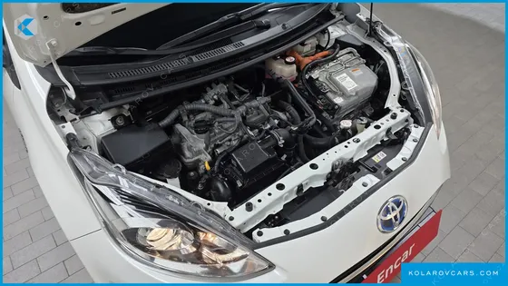 TOYOTA PRIUS 1.5
