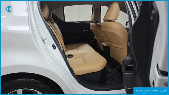 TOYOTA PRIUS 1.5