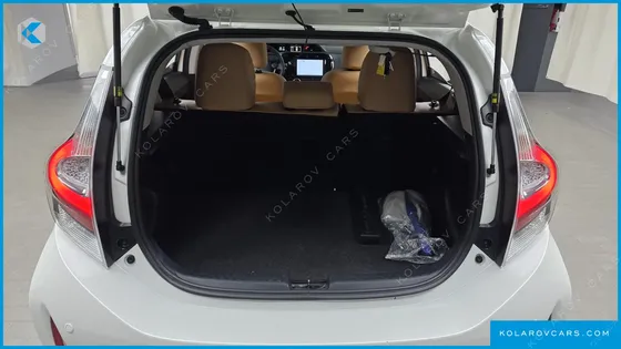 TOYOTA PRIUS 1.5