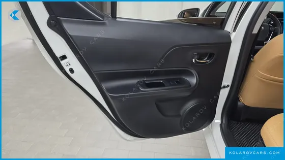 TOYOTA PRIUS 1.5