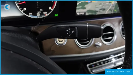 MERCEDES E-CLASS E300 EXCLUSIVE