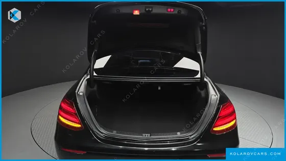 MERCEDES E-CLASS E300 EXCLUSIVE