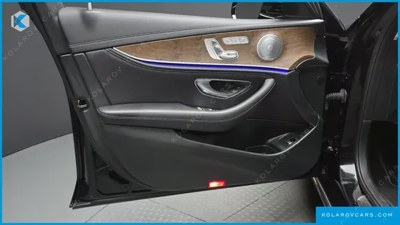 MERCEDES E-CLASS E300 EXCLUSIVE