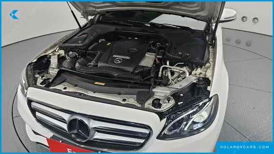 MERCEDES E-CLASS E300 AVANTGARDE