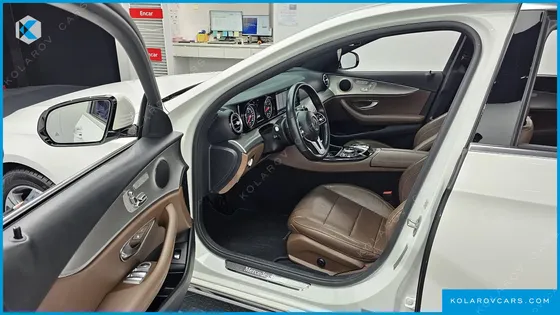 MERCEDES E-CLASS E300 AVANTGARDE
