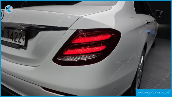 MERCEDES E-CLASS E200 AVANTGARDE