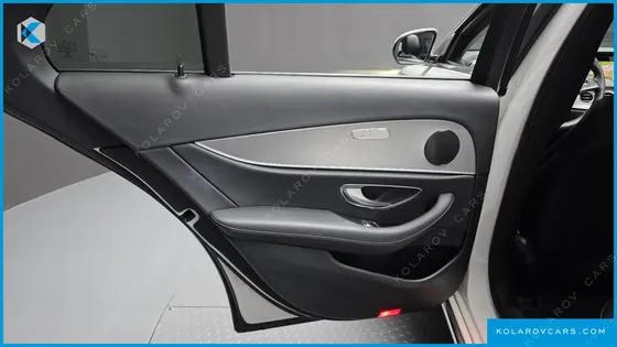 MERCEDES E-CLASS E200 AVANTGARDE