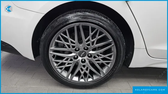 GENESIS G70 GASOLINE 2.0T 2WD