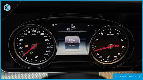 MERCEDES E-CLASS E200 AVANTGARDE