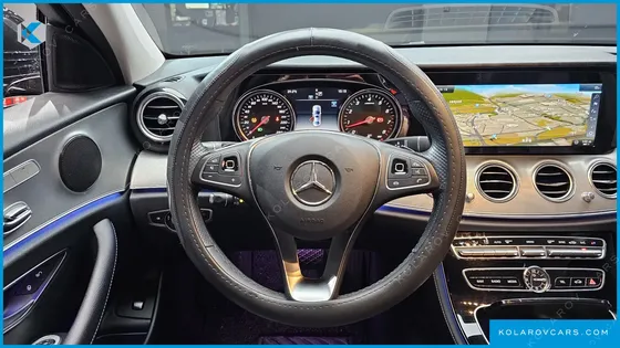 MERCEDES E-CLASS E200 AVANTGARDE