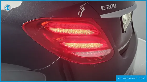 MERCEDES E-CLASS E200 AVANTGARDE