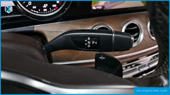 MERCEDES E-CLASS E220D EXCLUSIVE