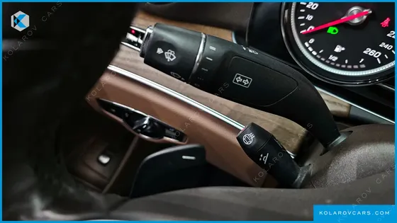MERCEDES E-CLASS E220D EXCLUSIVE