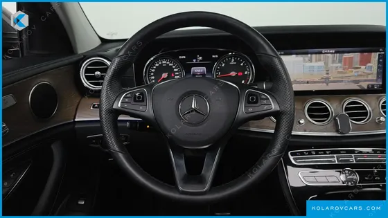 MERCEDES E-CLASS E220D 4MATIC EXCLUSIVE