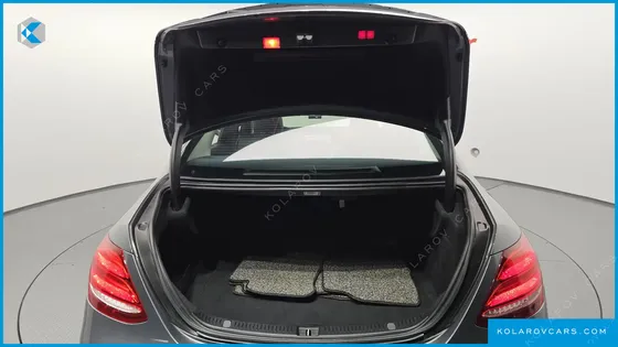 MERCEDES E-CLASS E220D 4MATIC EXCLUSIVE