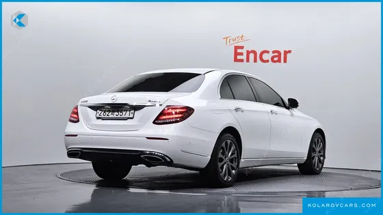 MERCEDES E-CLASS E300 4MATIC EXCLUSIVE