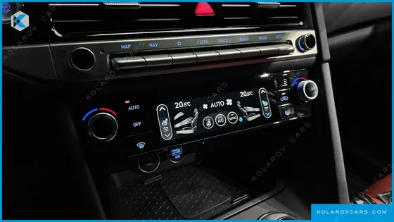 GENESIS G70 GASOLINE 2.5T 2WD
