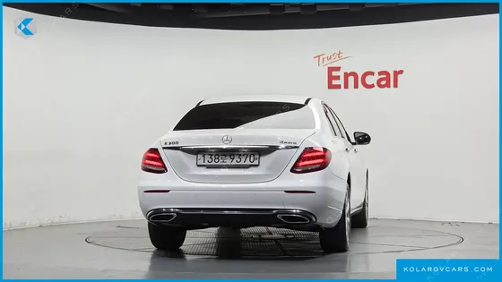MERCEDES E-CLASS E300 4MATIC EXCLUSIVE
