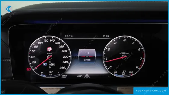 MERCEDES E-CLASS E300 4MATIC EXCLUSIVE