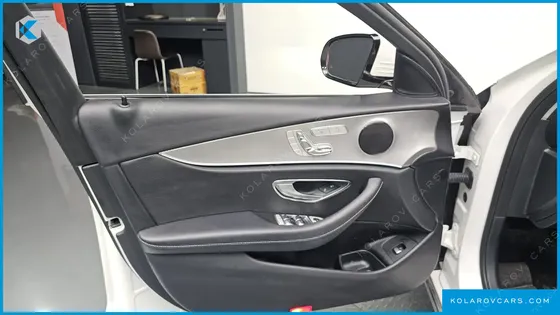 MERCEDES E-CLASS E200 AVANTGARDE