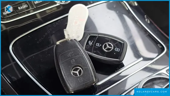 MERCEDES E-CLASS E220D AVANTGARDE