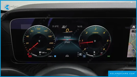 MERCEDES E-CLASS E220D 4MATIC AMG LINE